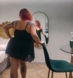 CristalMilfCurvy Public Pic 2