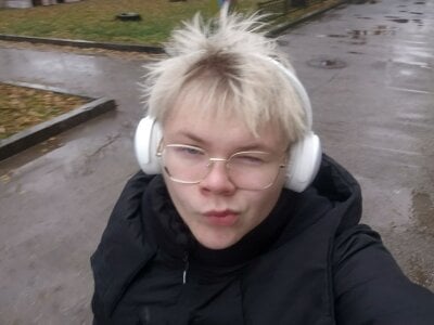 Brian_Mils Public Pic 4