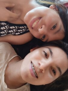 Emily_and_Soffy Public รูป  2