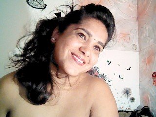 IndianDelux Public Pic 2