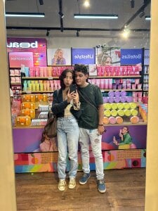 itsredandvelvet Me Pic 2