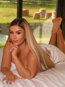 EvaZane Soft Glow Pic 3