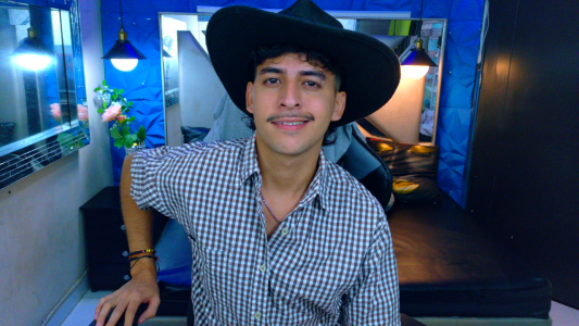 your trusted cowboy🤠🔥 de Alan_Del_Reyx  photos