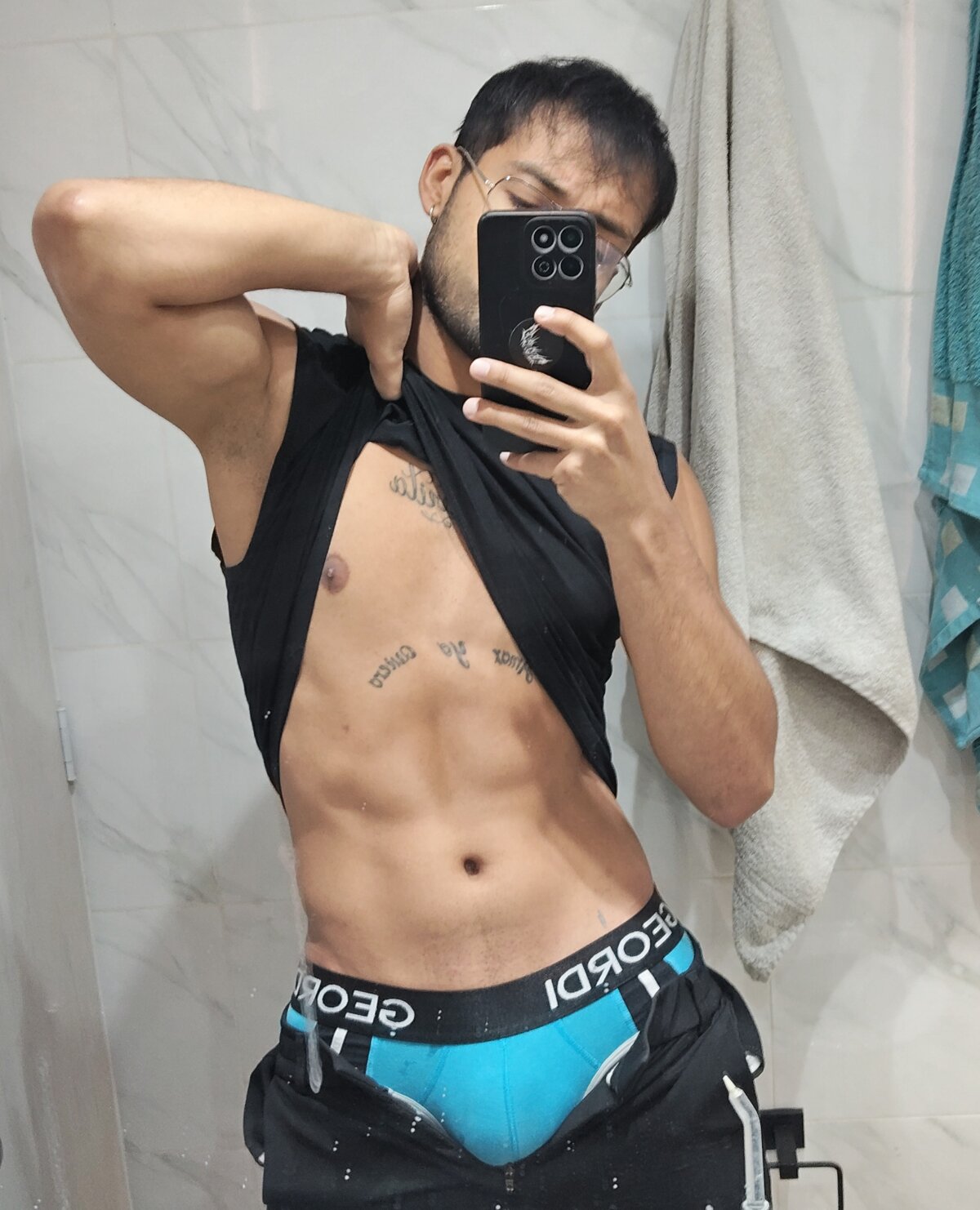 Max_Conor1 immagine di tendenza 1429