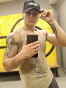 ArthurPhoenixx go to the gym with me Immagine  3