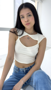 MiaHunttのSexy body😏の 3枚の写真