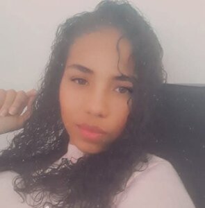 sarasmall415 Public Pic 6