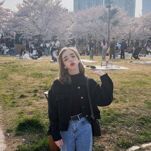 EllianaMiller My life Poză