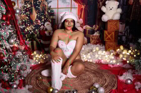 charlotte_chapman CHRISTMAS ✨💋 Pic 5