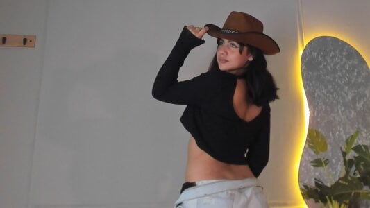 Julieth_brown_ I'M YOUR COWGIRL!🤠💋 Pic 3