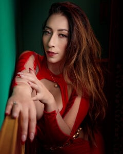 Red ignites the force of pleasure in my body 👿👅 od Lizzi_Hotman_  7 snímek