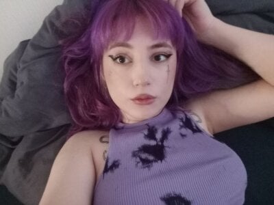 purplewitch thinkin about my bf and u? 圖片