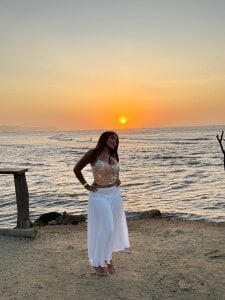 MegannHills Public Pic 3