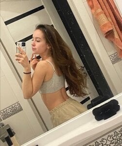 LisaSmiths meow Pic 4