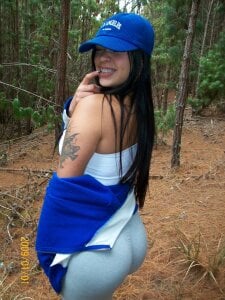 meli_ortiz_ DOING HIKING🥵 Immagine  6