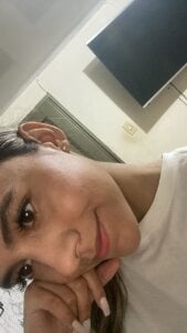 IsabellaClarkeC "Leaving now, but your scent still lingers on me 💞 I’ll return tomorrow from 8:30 AM to 3:30 PM (Co Pic