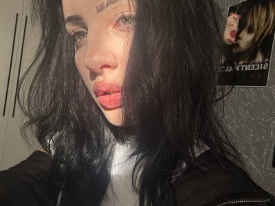 ForeTiff Bad Girl in the Back Row Pic 3