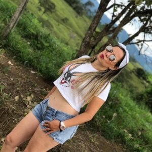 Lady-Zuit Public Pic 6