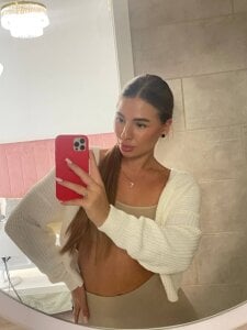 MilaVoxxのPublicの 2枚の写真