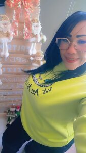 KarolWest_ merry christmas Pic 2