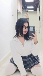 bonnieTaylor1 schoolgirl for you 🌹 Pic 2