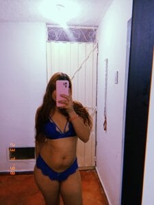 IrisDavis_ Public Pic 4