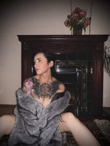 EvaCanton 🩶🩶🩶 зображення