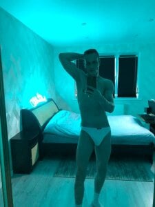 WIZARD IN NEON de Lstfl_Wizard  2 Imagens