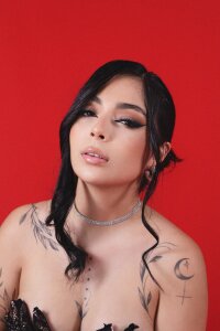 RousseGil_ A little burning like a fire red Pic 3