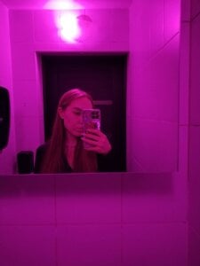 AnnaCarrick Public Pic