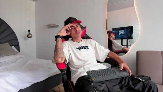 MatthewCullen 🔱Only approach if you are ready to give up control🔱 Pic