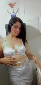 caroline_foxx_'s photo