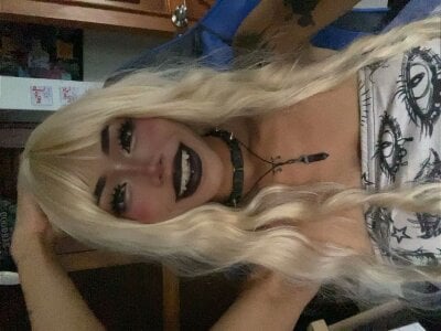 Ivy_Byte Goth Ivy🖤 Foto 4