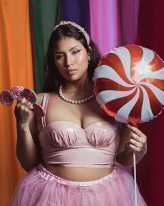 Candy de Sasha_Larsen  6 Imagens