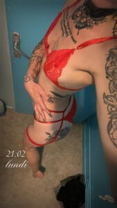 liloucamchaudee Lingerie Pic 2