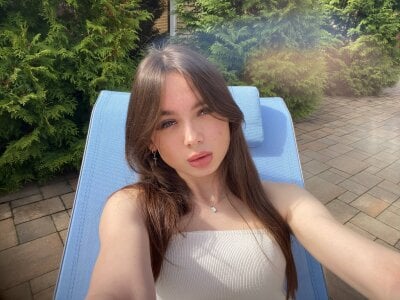 YvonneRobesのMy first photo setの 3枚の写真