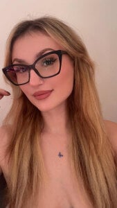 Anaayss_ hope u like my glasses 圖片