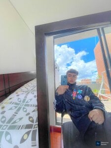 Boyfriend-Hot Public Pic 5