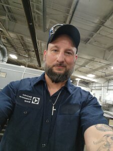 Lonelycowboy84 Public รูป  7