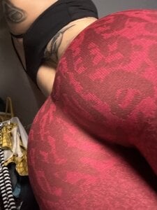 NatalieKnealsのPeach Pump Pics (Ongoing)の 8枚の写真