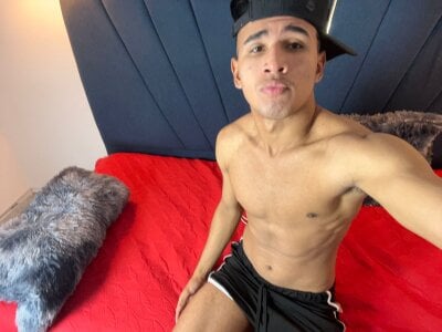 Xavier_cum23 Public Pic