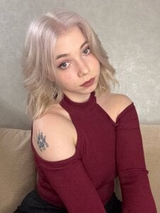 SibleyDurborow Festive glow 🎄✨ Pic 4