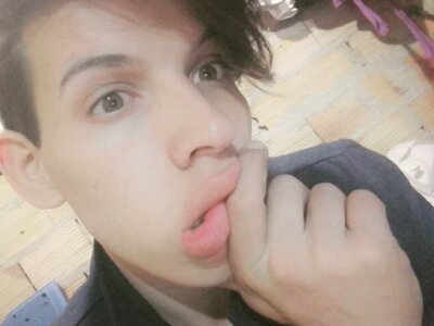 cutesweeetrobinsex algo mas person de mi Pic