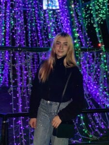 Lizz_Bela