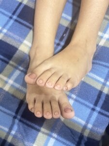 Mis pies💅🏻🫶🏻 de Noamilk Foto 3