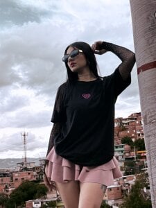 Abriil_cuteeの🖤🖤の 2枚の写真