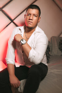 MarkGray_ Enjoy it Pic 4