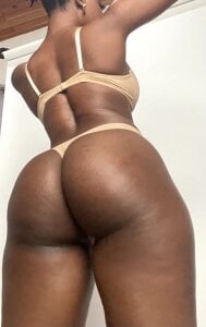 I got a BIG, FAT ASS de Kehlani-Zaria  Imagens