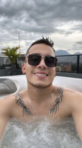Daniel_Martinz 🥵☀️🫧🛁 Pic 2