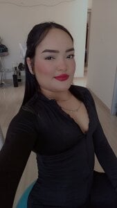 NicoleJaymes_ My face in selfie Pic 3